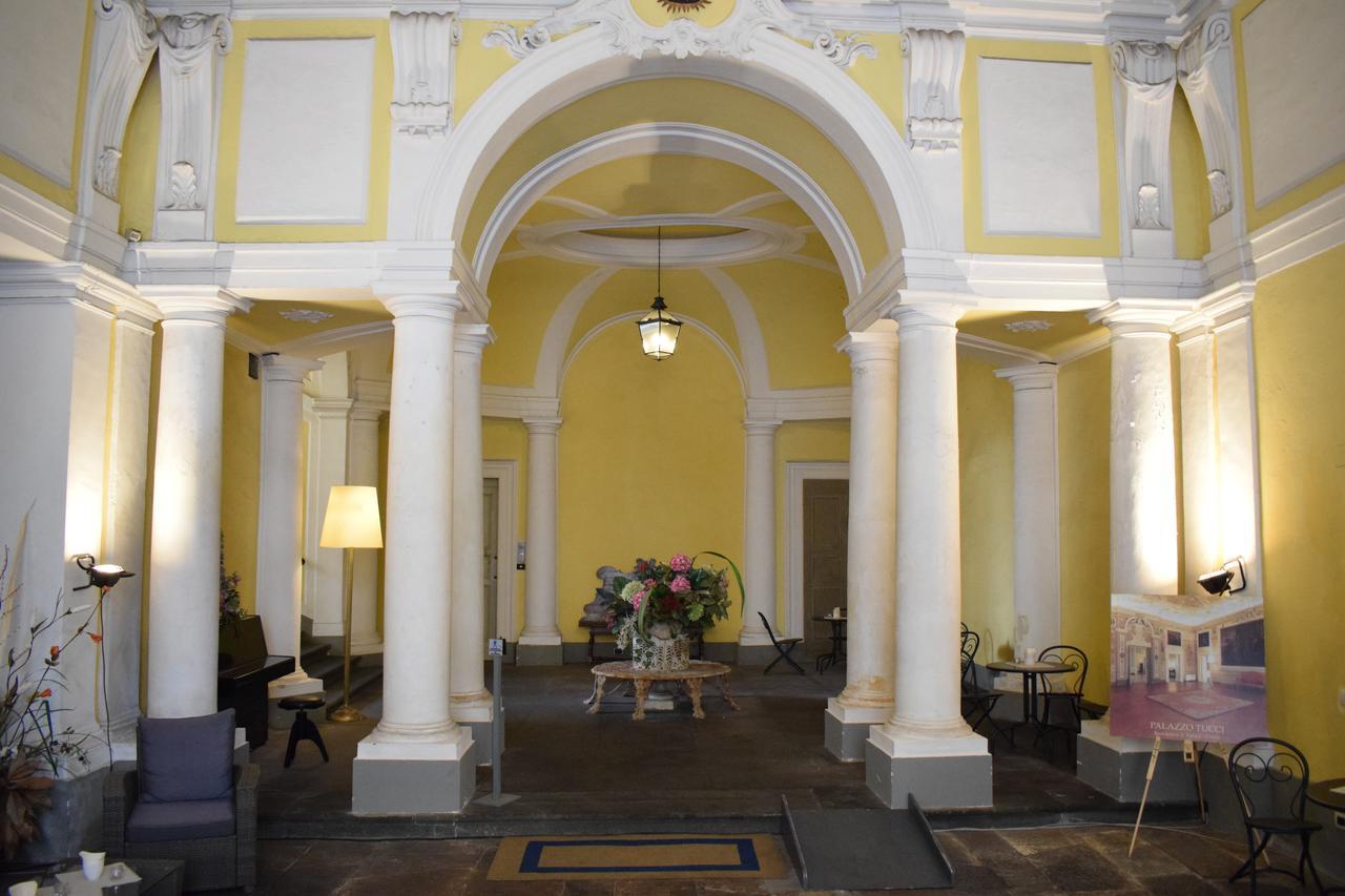 Palazzo Tucci Apartments Lucca Exterior foto